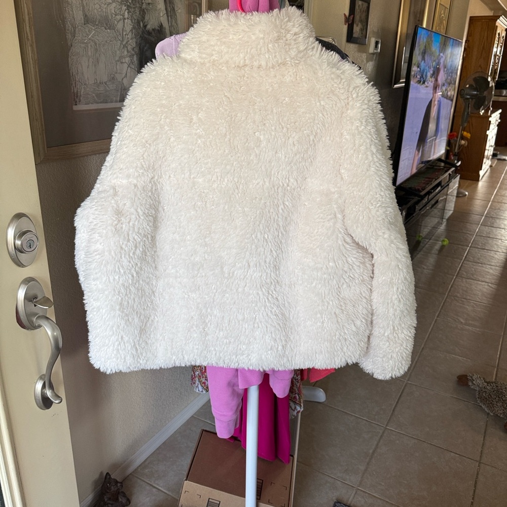PINK Victoria's Secret Plush Teddy Jacket - Cream - Picture 4 of 10